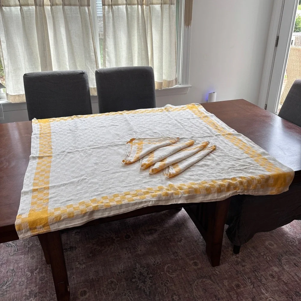Vintage Yellow Checkered Linen Tablecloth and 4 Napkins Set Farmhouse 47x47